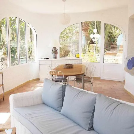 Frente A La Bahia Con Piscina Privada Y Bbq